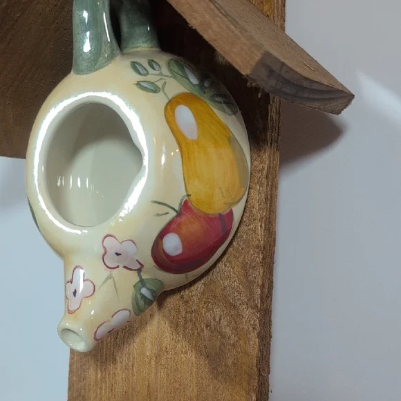 Rustic Wooden Handmade Teapot Bird Feeder Fruit - Picture 4 of 16